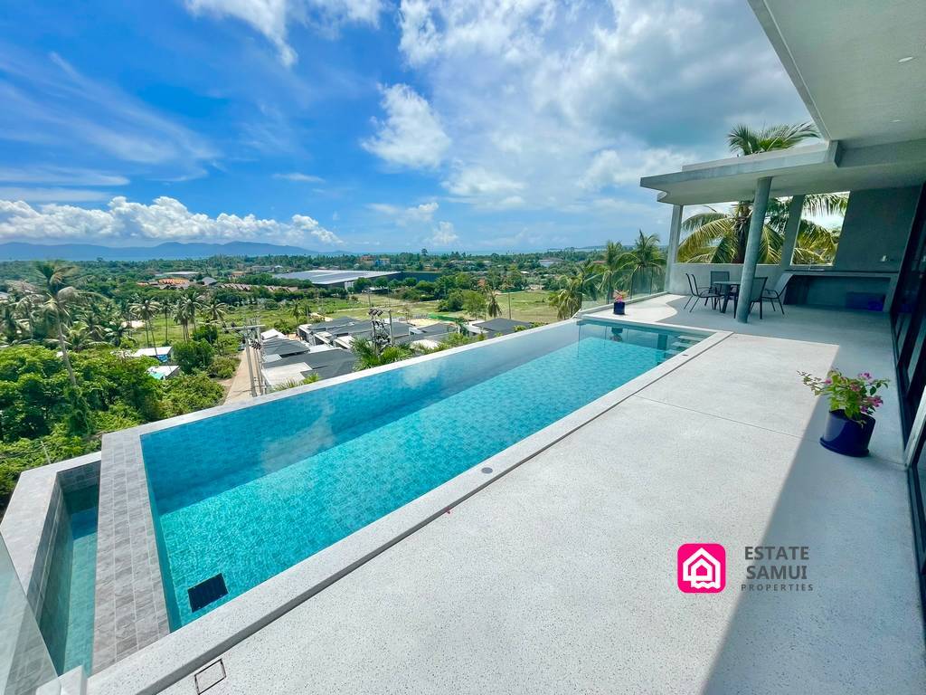 spacious seaview villa for sale