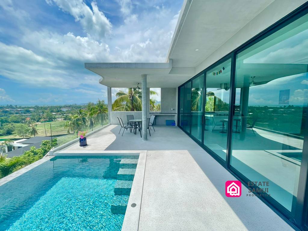 spacious seaview villa for sale