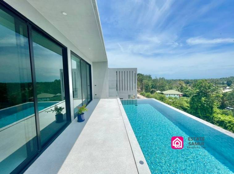 spacious seaview villa for sale