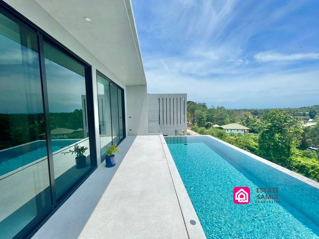 spacious seaview villa for sale