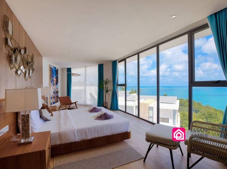 bedroom sea views