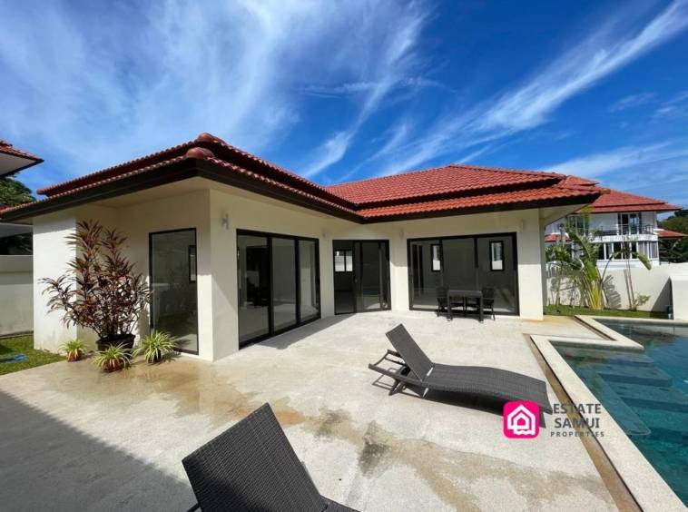 spacious garden villa for sale