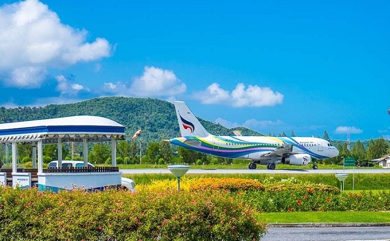 samui airport extends operating hours