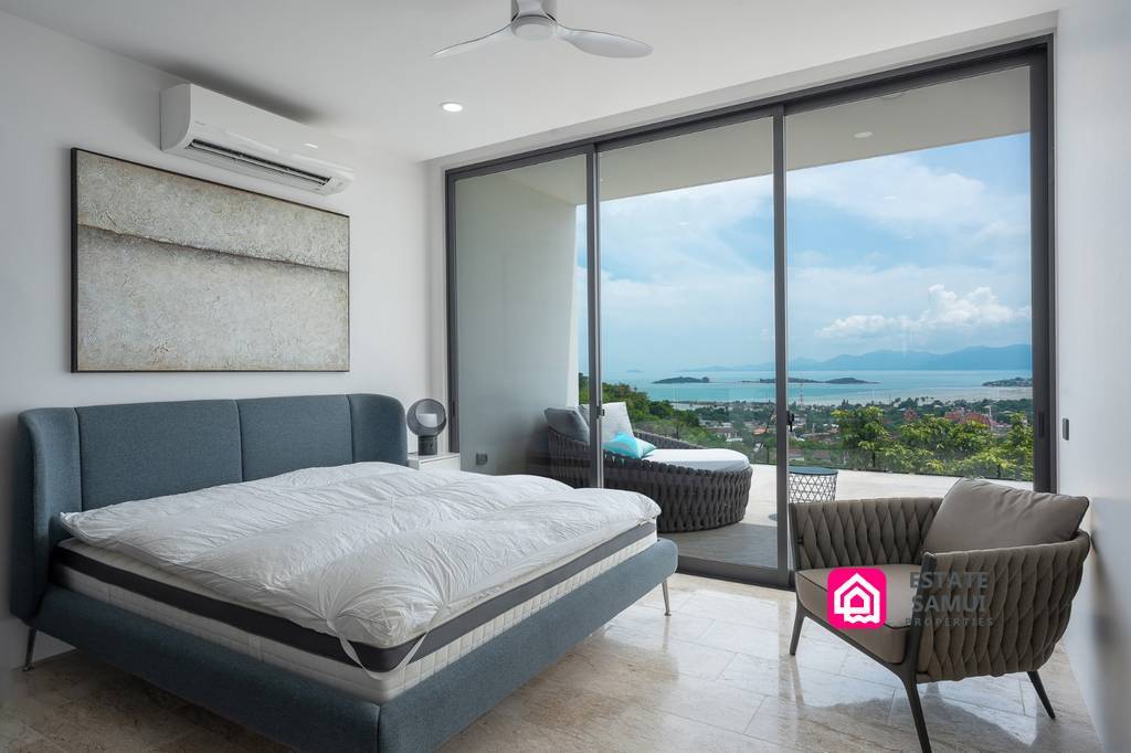 sea view bedroom