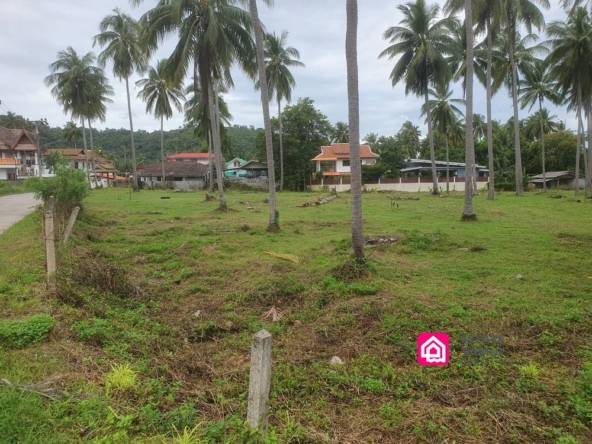 beachside plot for sale